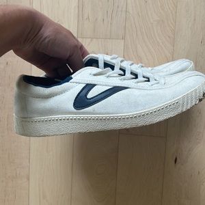 Tretorn canvas comfy blue and white smoke free pet free home.